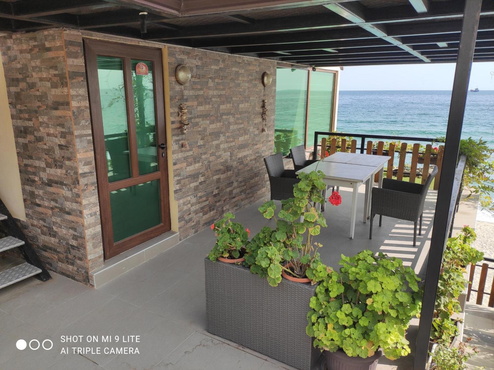 Happy Beach Rooms Warna Exterior foto