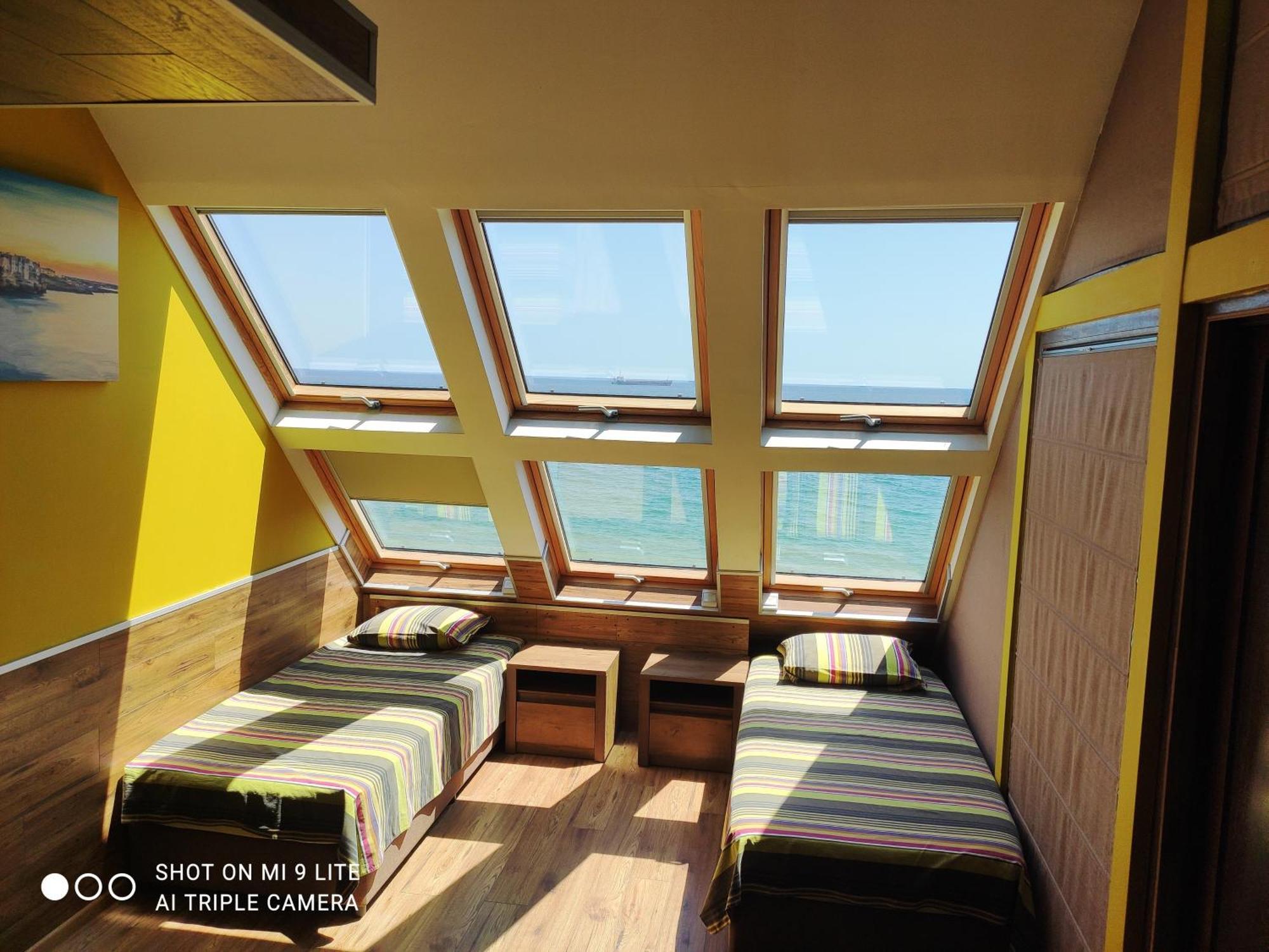 Happy Beach Rooms Warna Exterior foto